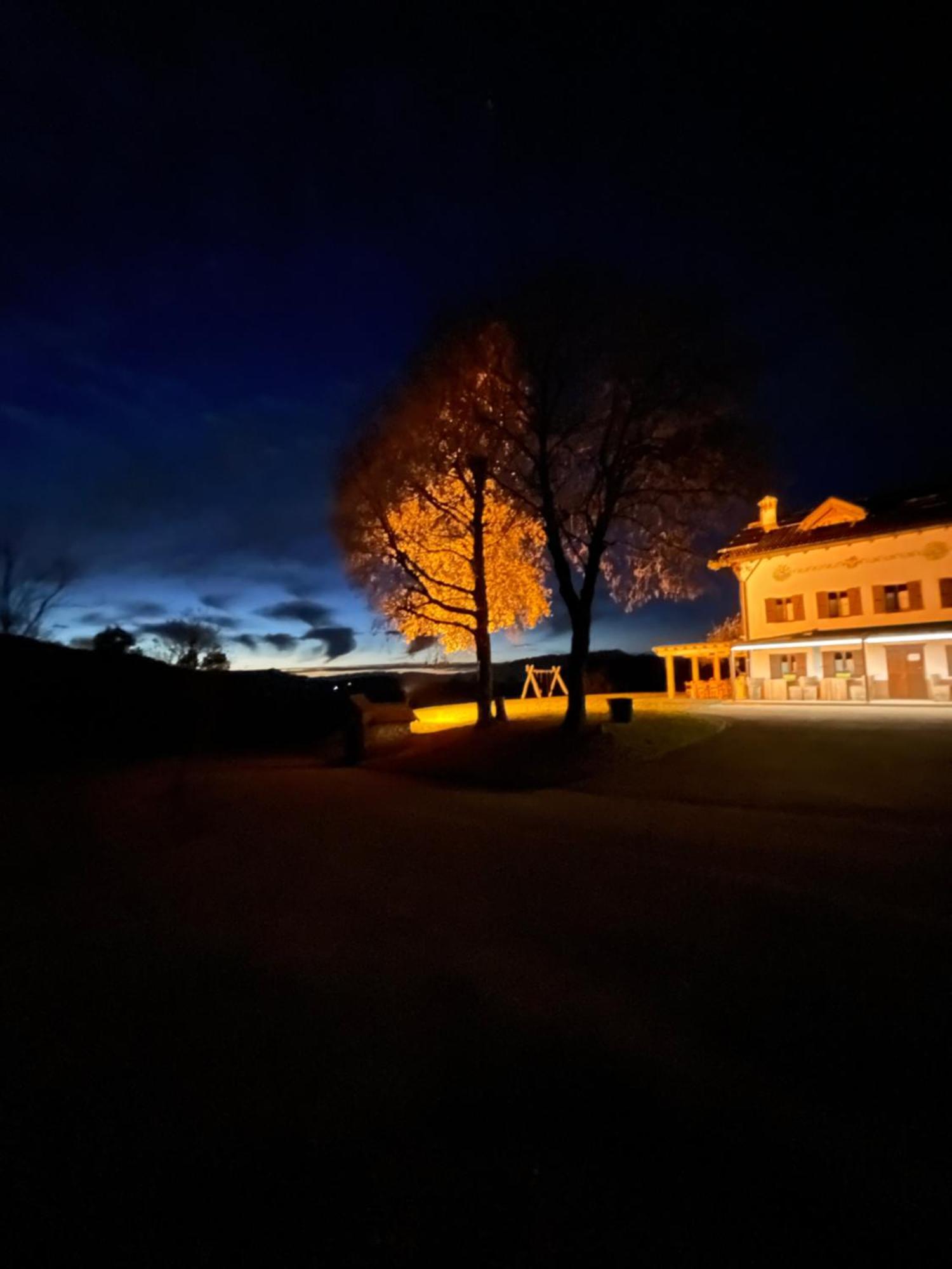 Rifugio Pranolz Hotel Trichiana ภายนอก รูปภาพ
