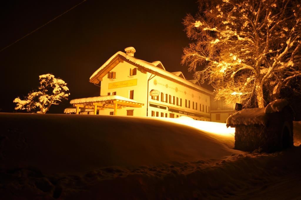 Rifugio Pranolz Hotel Trichiana ภายนอก รูปภาพ