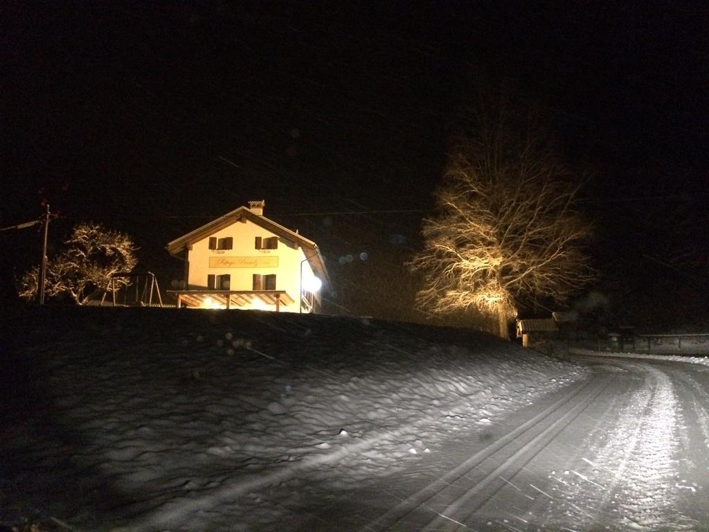 Rifugio Pranolz Hotel Trichiana ภายนอก รูปภาพ